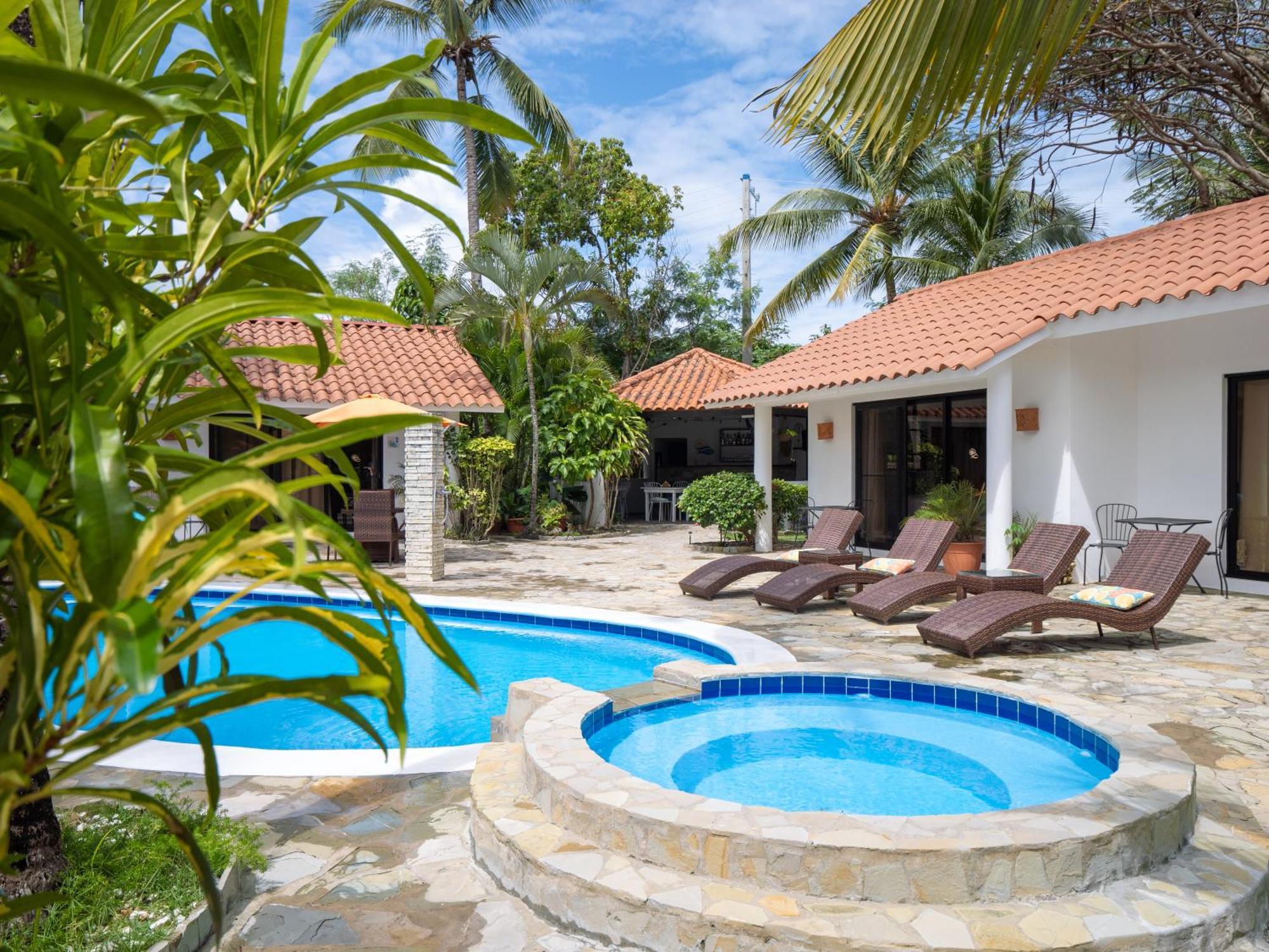 Garden By The Sea Bed & Breakfast Sosúa Exterior foto